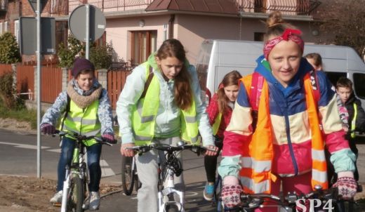 Odblaskowa szkoła-wycieczka rowerowa
