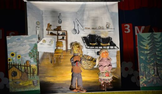 "Przydrożna kapliczka" - przedstawienie kukiełkowe