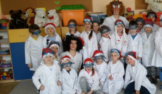 "Młodzi Chemicy" czyli laboratorium w przedszkolu
